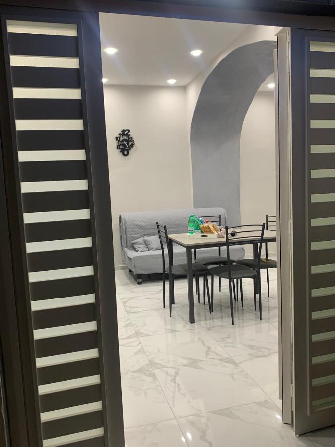 Angela House Apartment เนเปิลส์ ภายนอก รูปภาพ